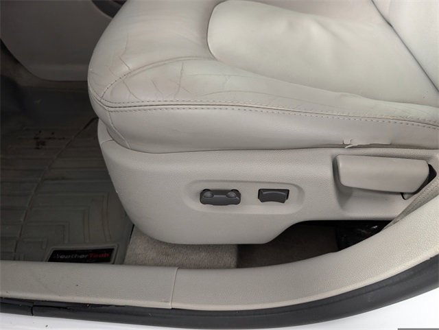 Used 2009 Chevrolet HHR LT w/ LT Preferred Equipment Group image 13