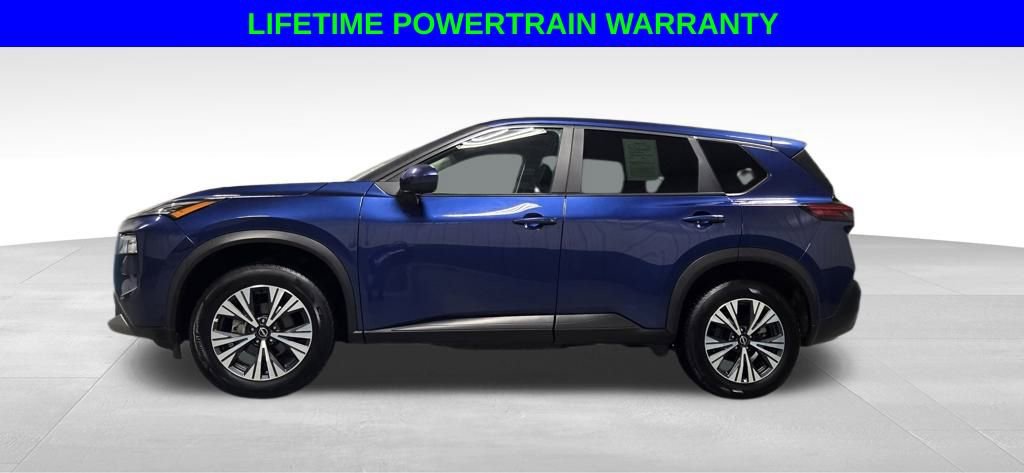 Used 2023 Nissan Rogue SV image 2