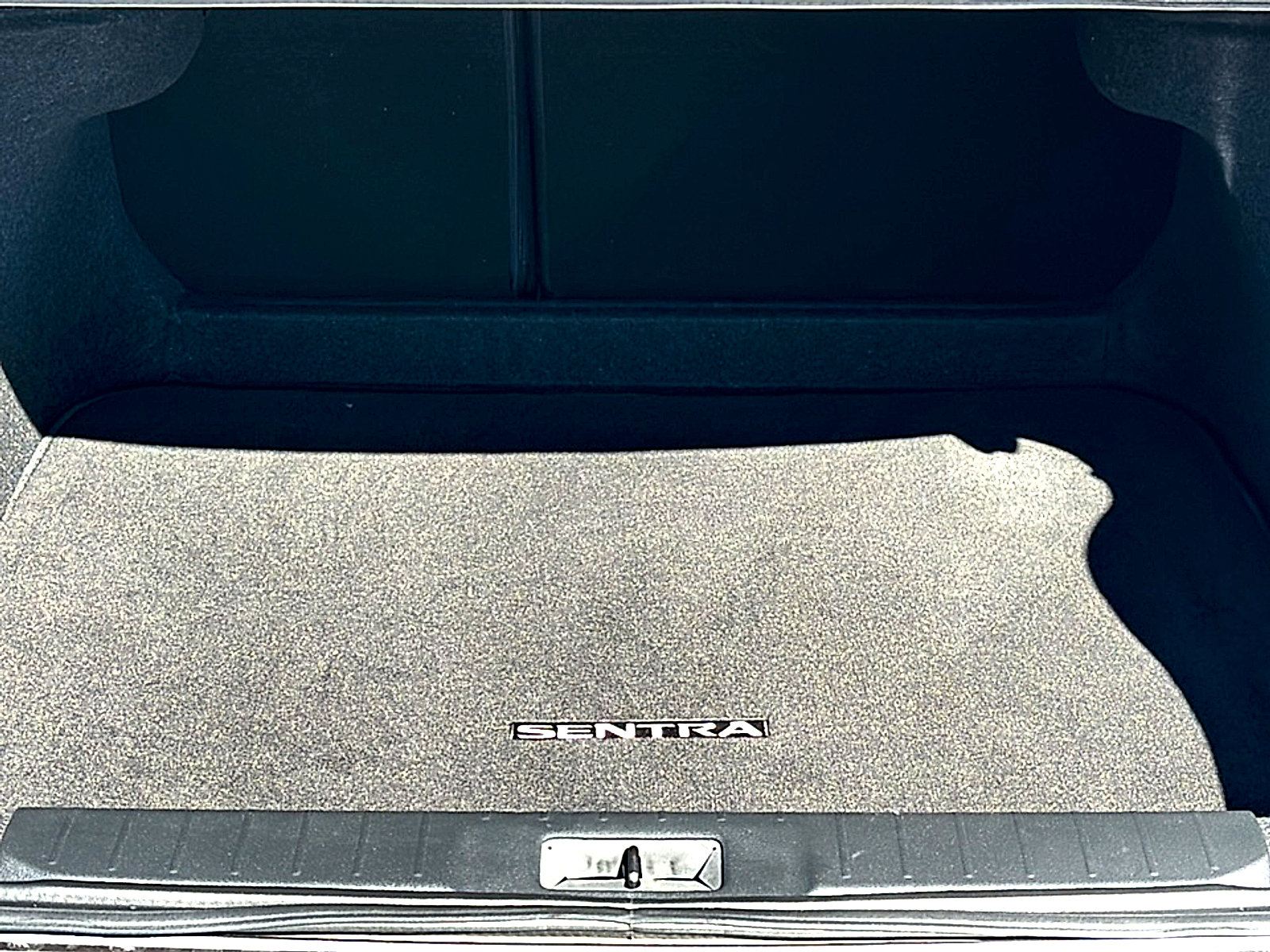 Used 2024 Nissan Sentra SV image 21