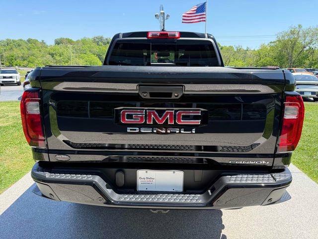 Used 2024 GMC Canyon Denali AWD/4WD image 21