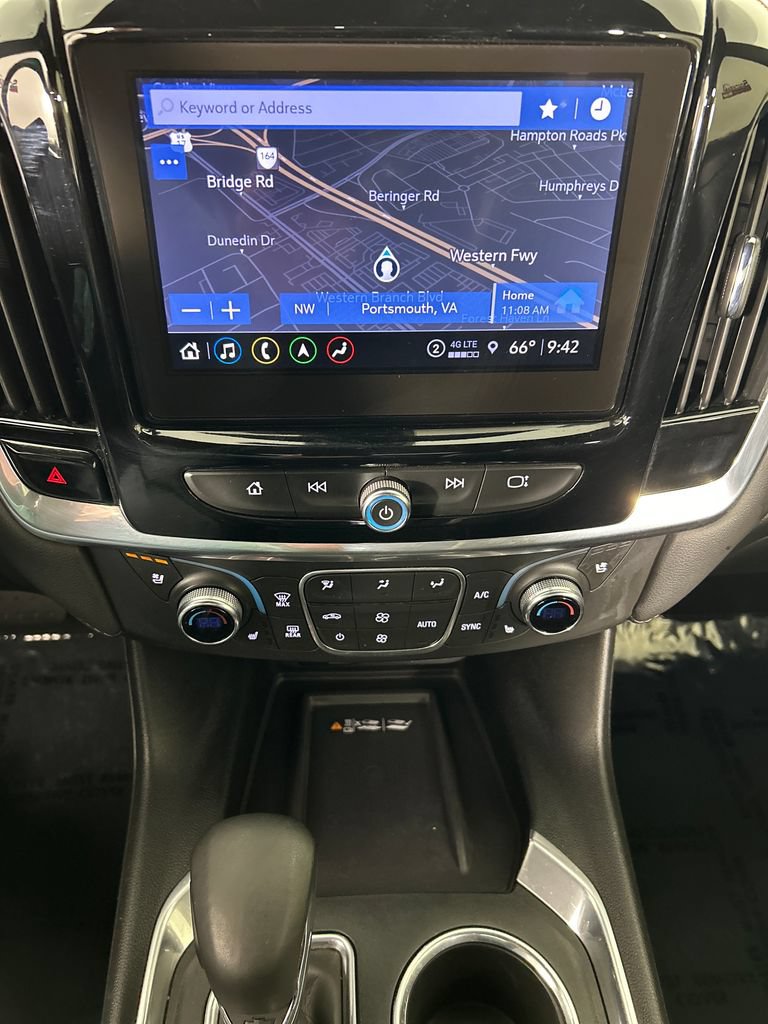 Used 2023 Chevrolet Traverse High Country FWD image 14