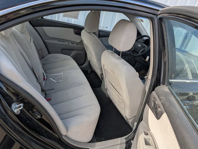 Used 2008 Kia Optima LX image 16