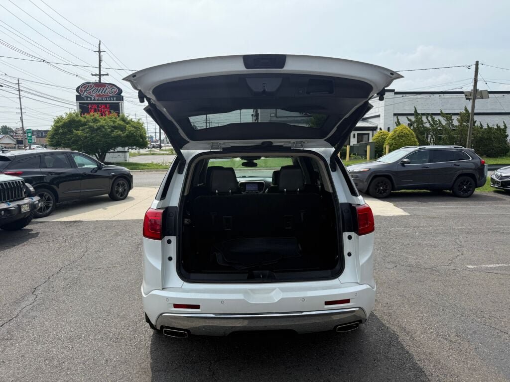Used 2018 GMC Acadia Denali w/ Technology Package AWD/4WD image 34