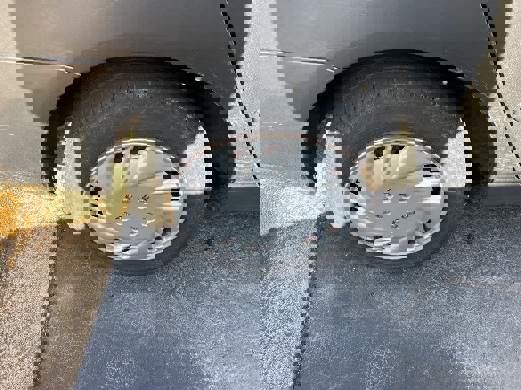 Used 2006 Toyota Corolla CE image 2