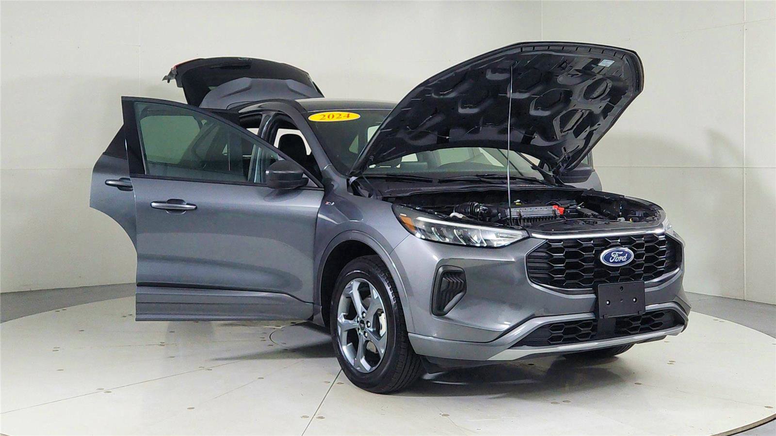 Used 2024 Ford Escape ST-Line image 9