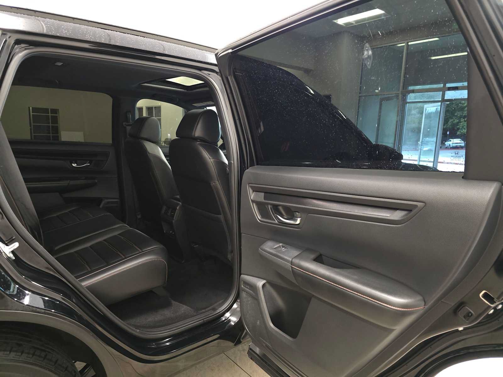 Used 2025 Honda CR-V Sport-L image 28