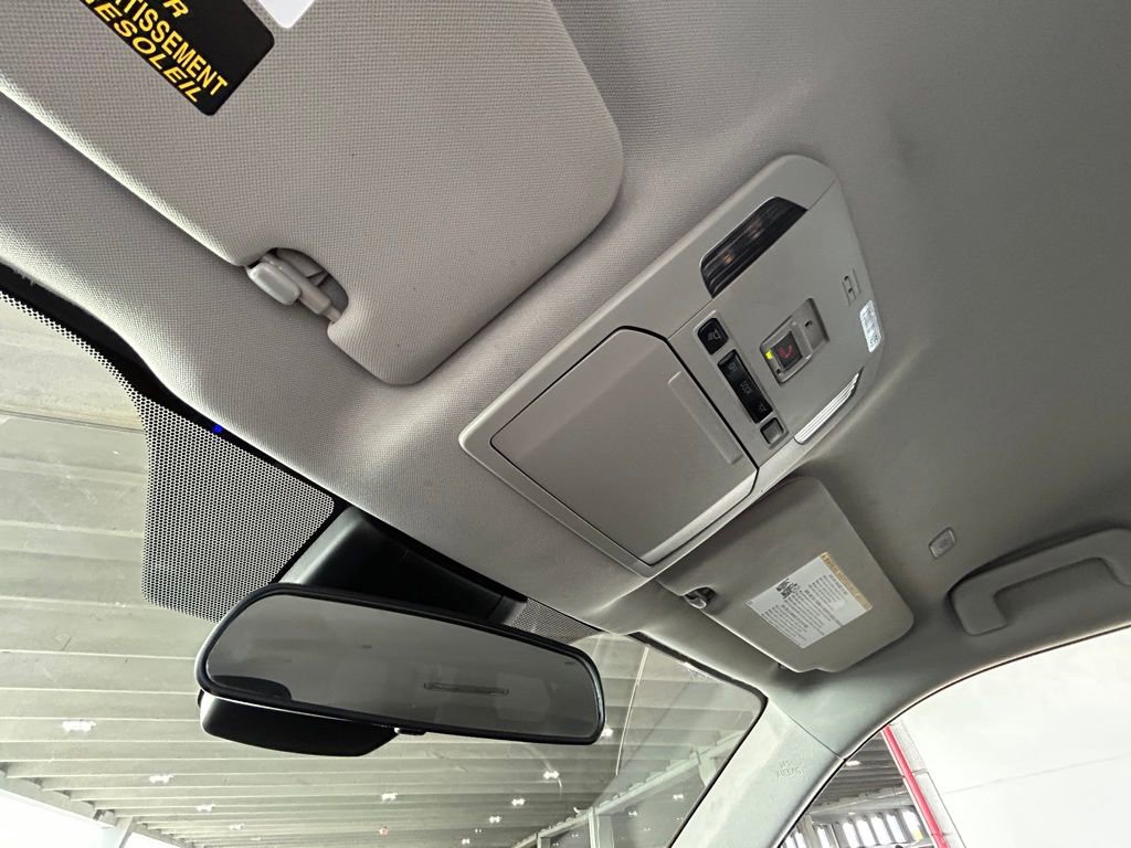 Used 2023 Toyota Highlander LE image 54