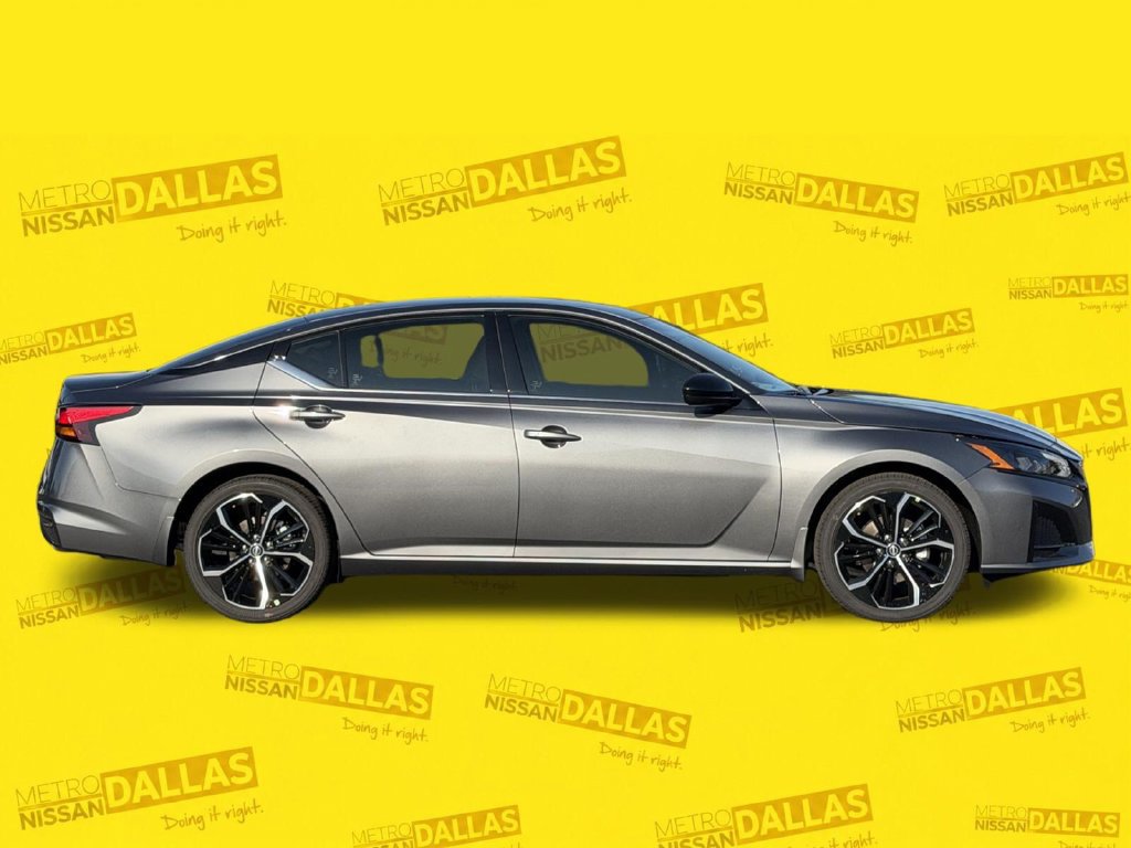 New 2026 Nissan Altima 2.5 SR FWD image 4