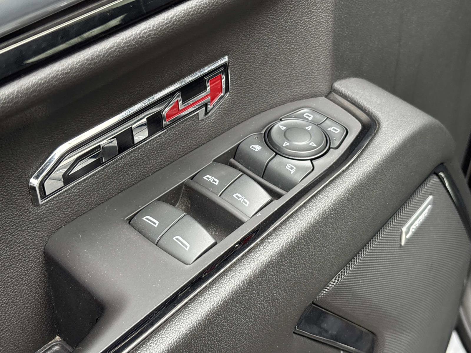 Used 2023 GMC Sierra 1500 AT4 w/ AT4 Premium Package image 15
