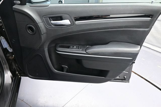 Used 2023 Chrysler 300 S RWD image 13