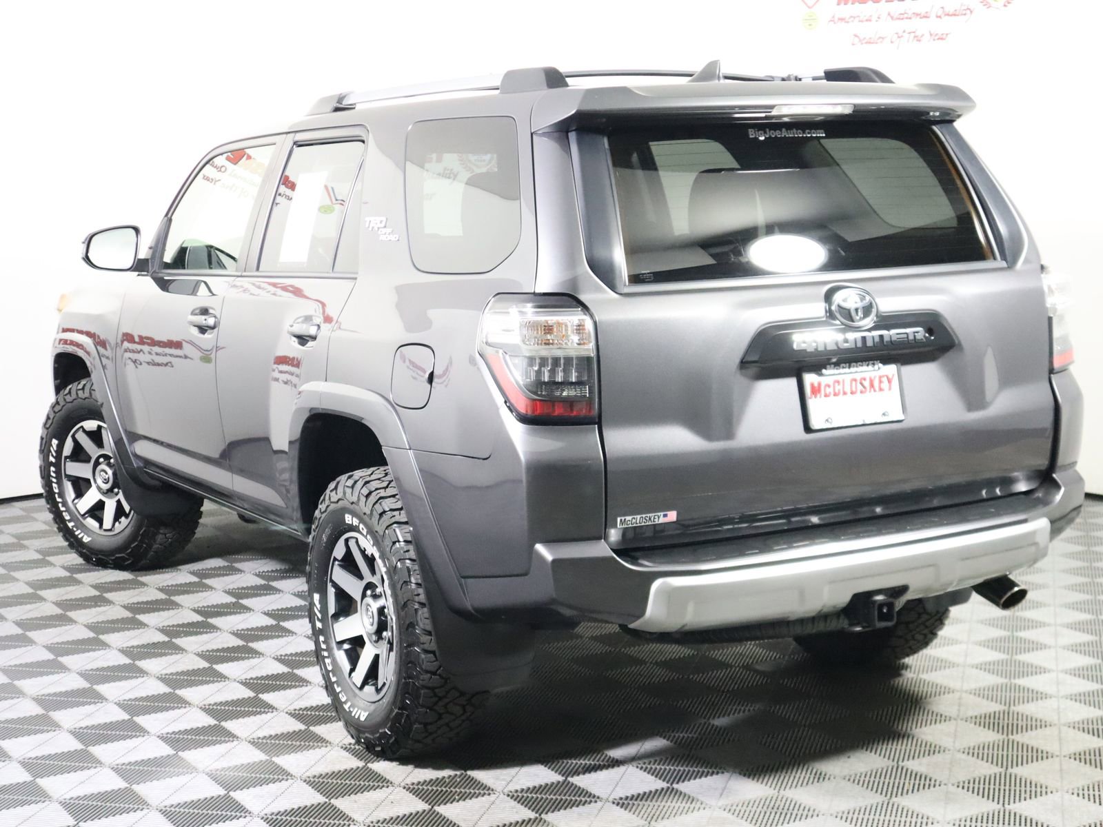 Used 2017 Toyota 4Runner TRD Off-Road w/ Convenience Package image 12
