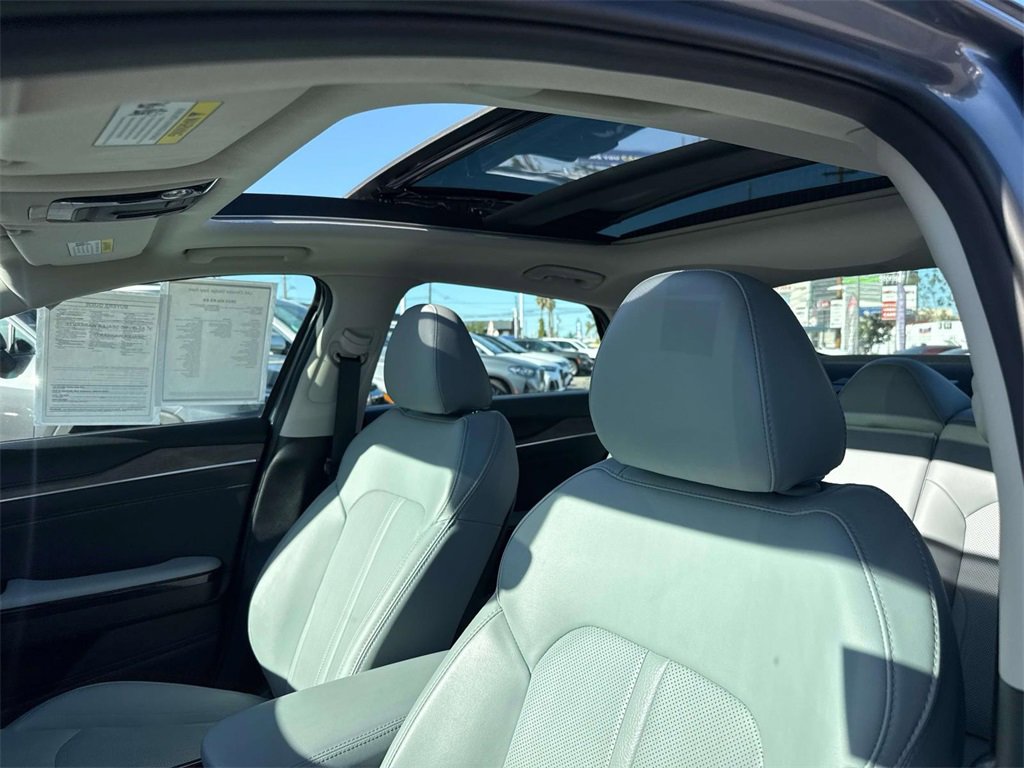 Used 2023 Kia K5 EX image 24