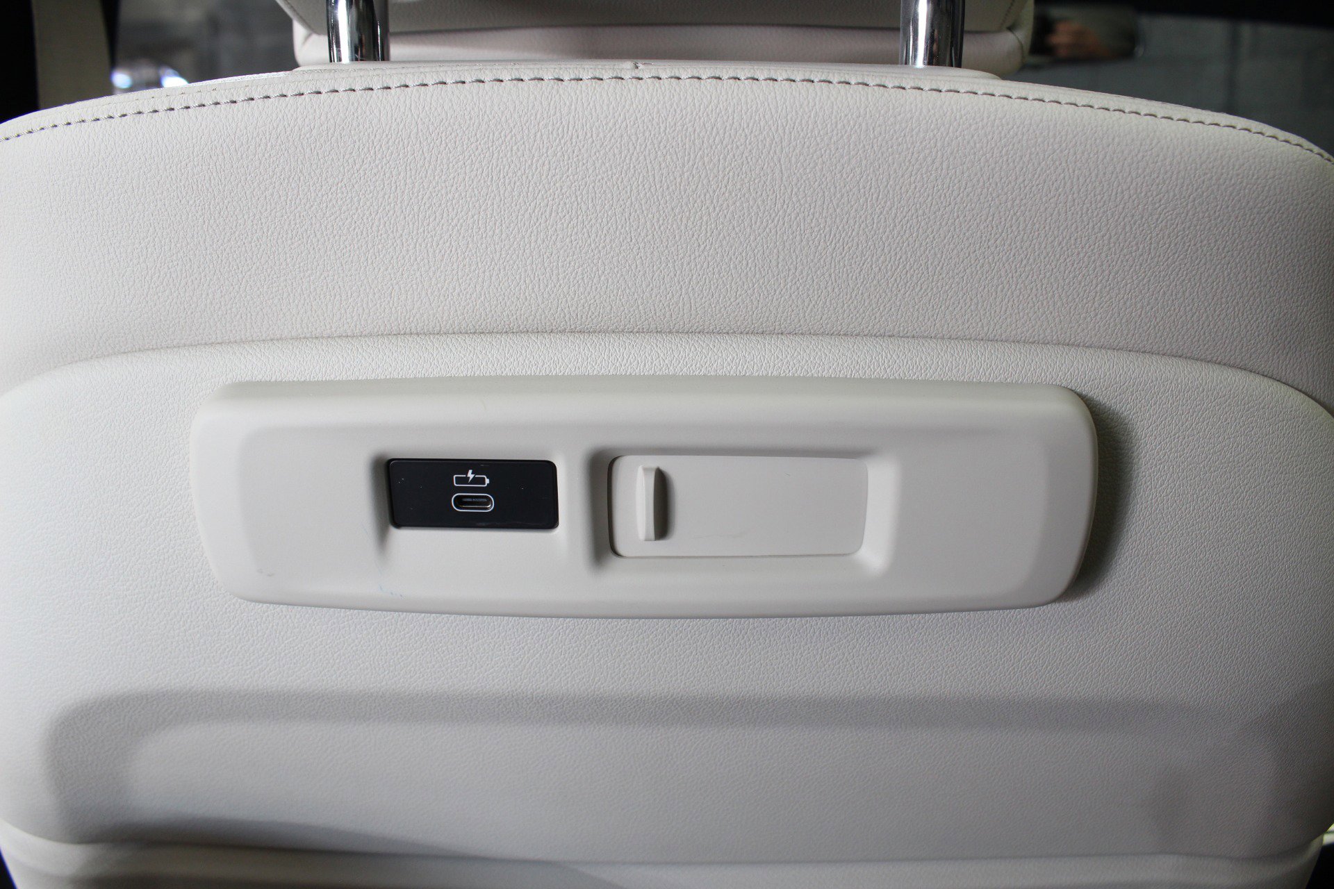 Used 2021 BMW X5 sDrive40i w/ M Sport Package image 34