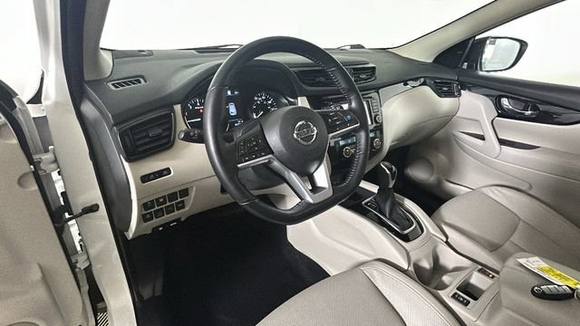 Used 2022 Nissan Rogue Sport SL AWD/4WD image 13