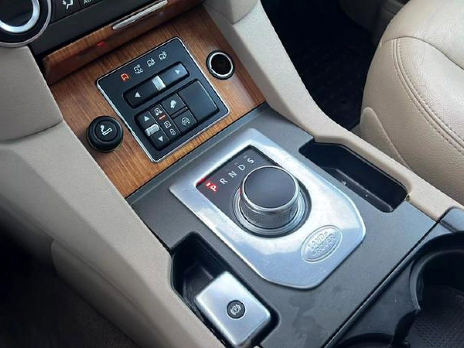 Used 2016 Land Rover LR4 HSE image 33