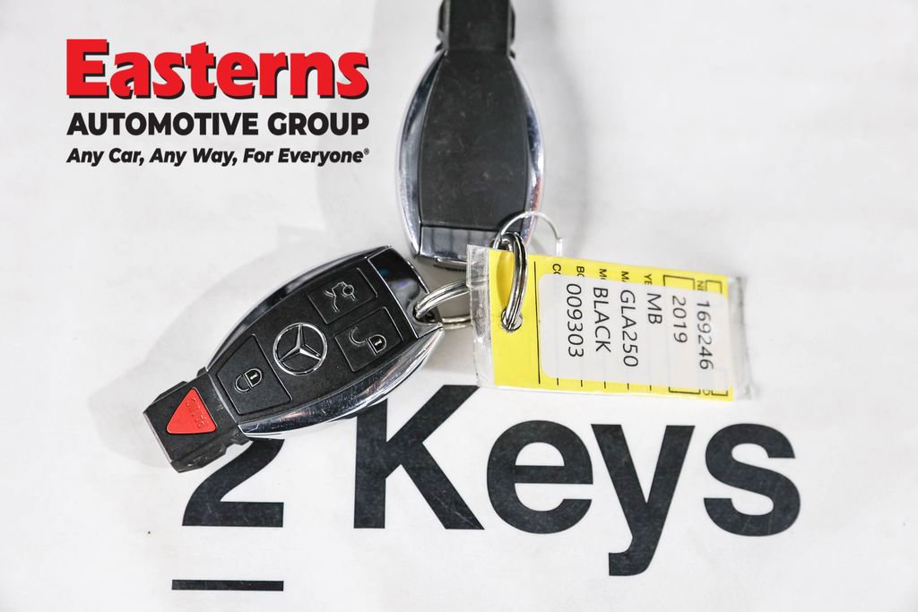 Used 2019 Mercedes-Benz GLA 250 4MATIC w/ Premium Package image 28
