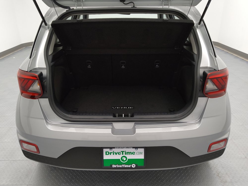 Used 2025 Hyundai Venue SE FWD image 29