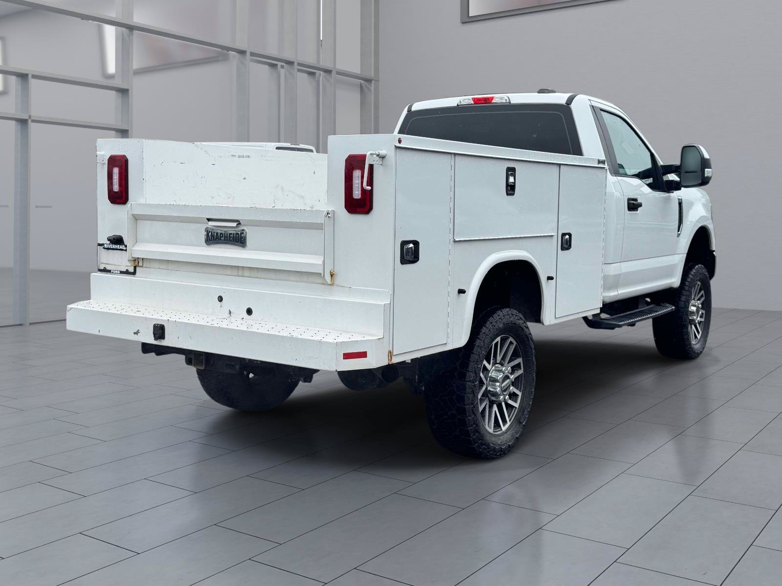 Used 2021 Ford F350 XL w/ Power Equipment Group AWD/4WD image 6