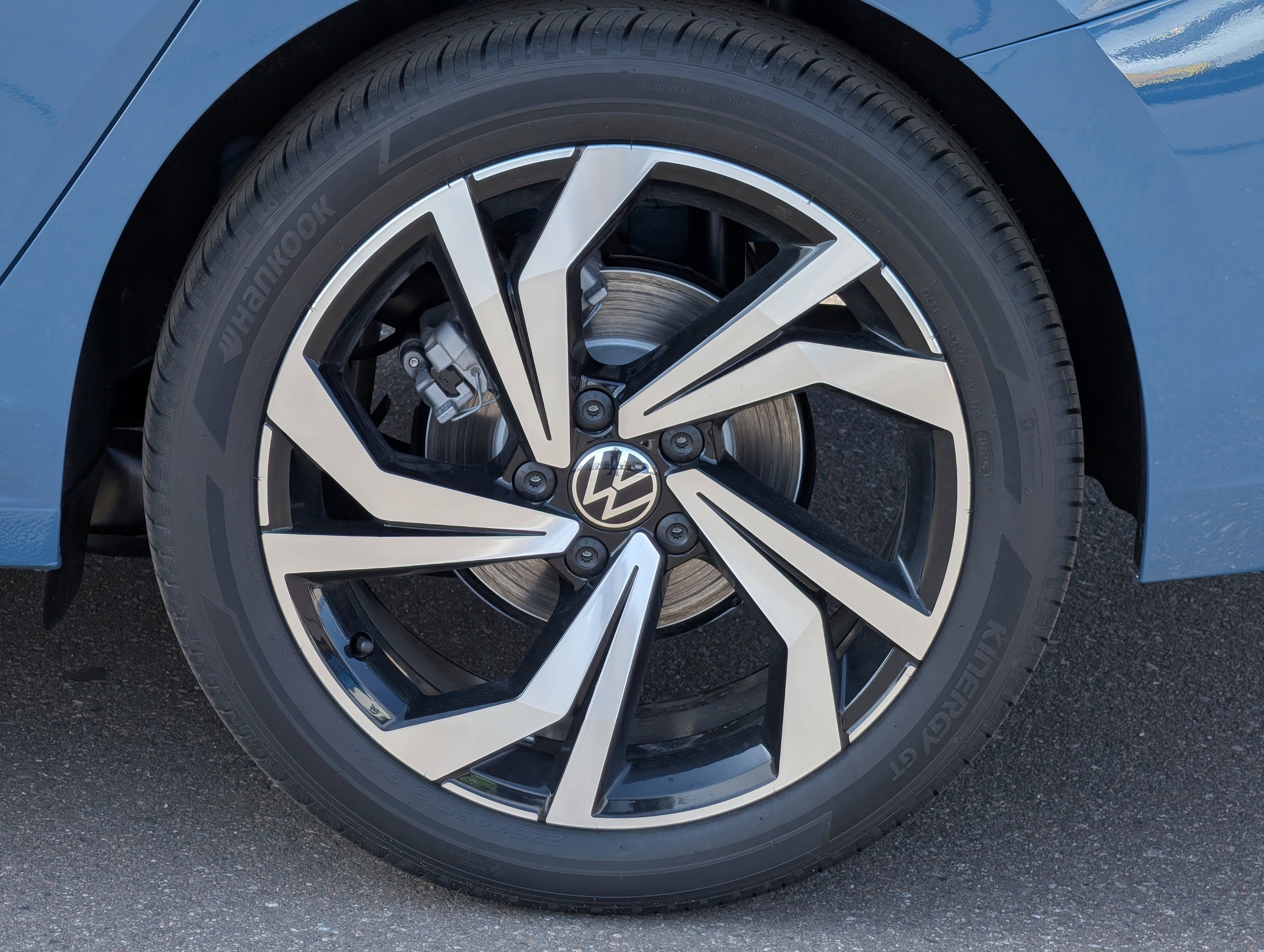 New 2026 Volkswagen Jetta SEL FWD image 3