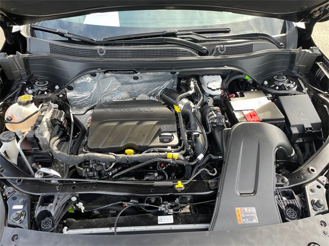 Used 2025 Chevrolet Trax LT w/ LT Convenience Package image 45