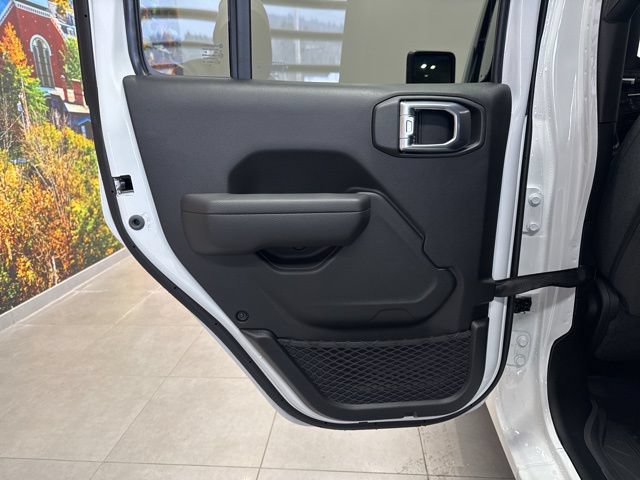 New 2026 Jeep Gladiator Sport AWD/4WD image 35