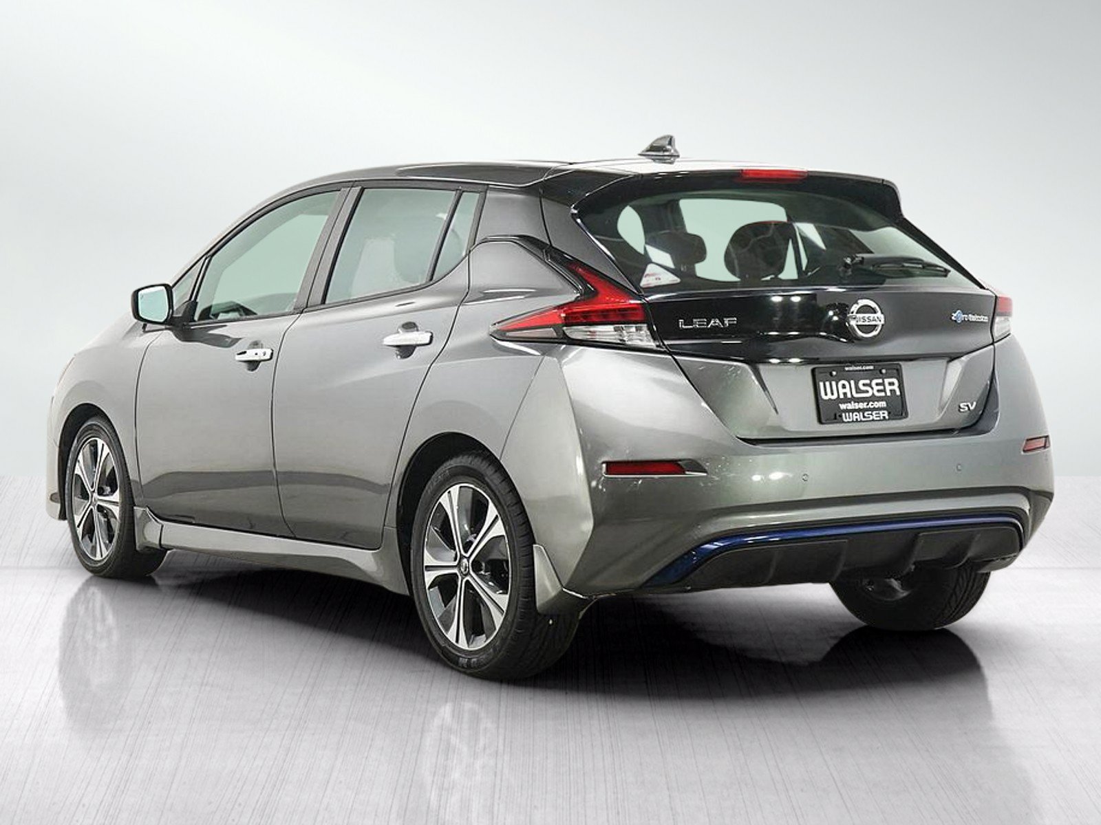 Used 2020 Nissan Leaf SV FWD image 3