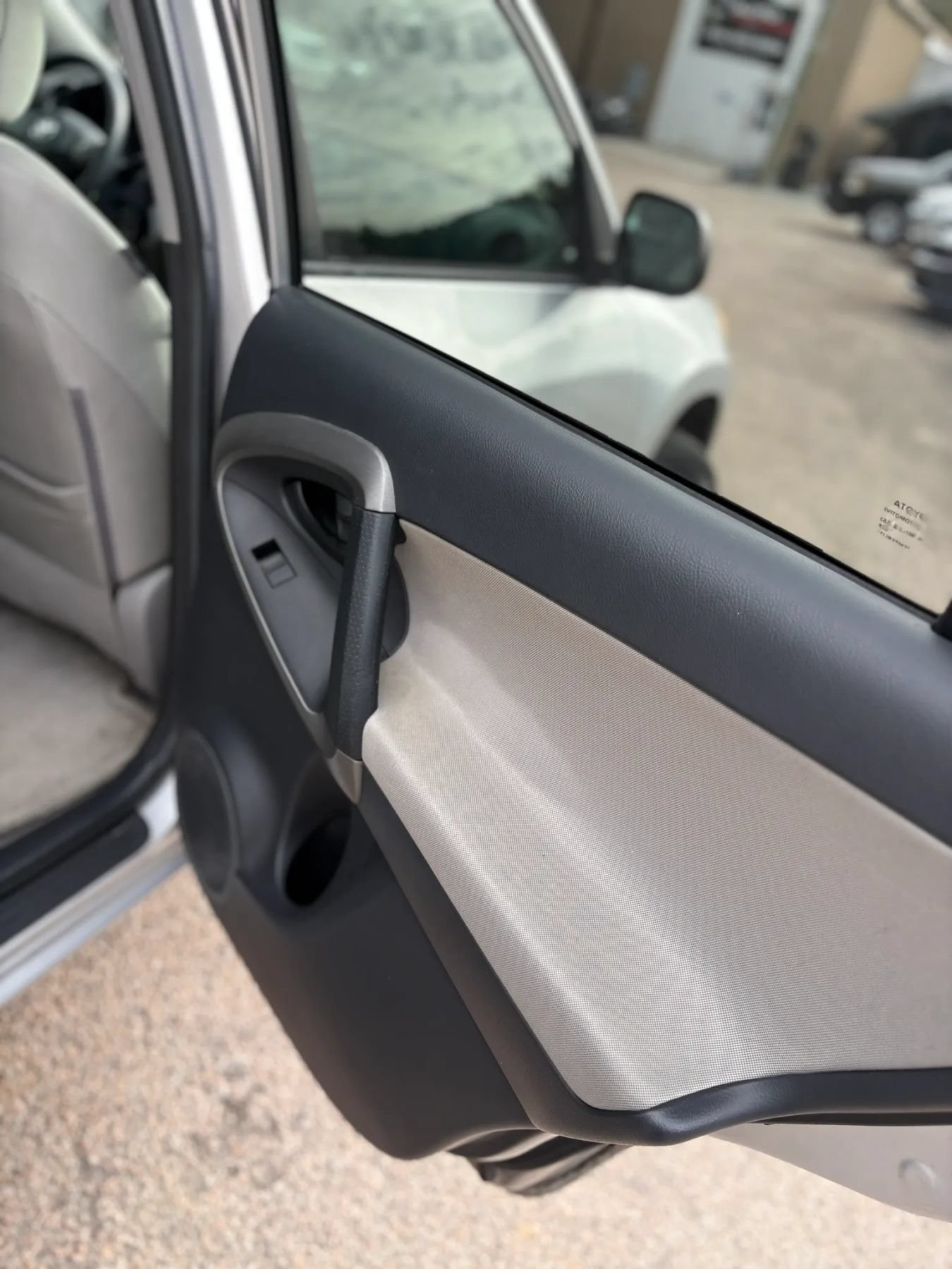 Used 2010 Toyota RAV4 4WD w/ Base L4 Extra Value Pkg image 38