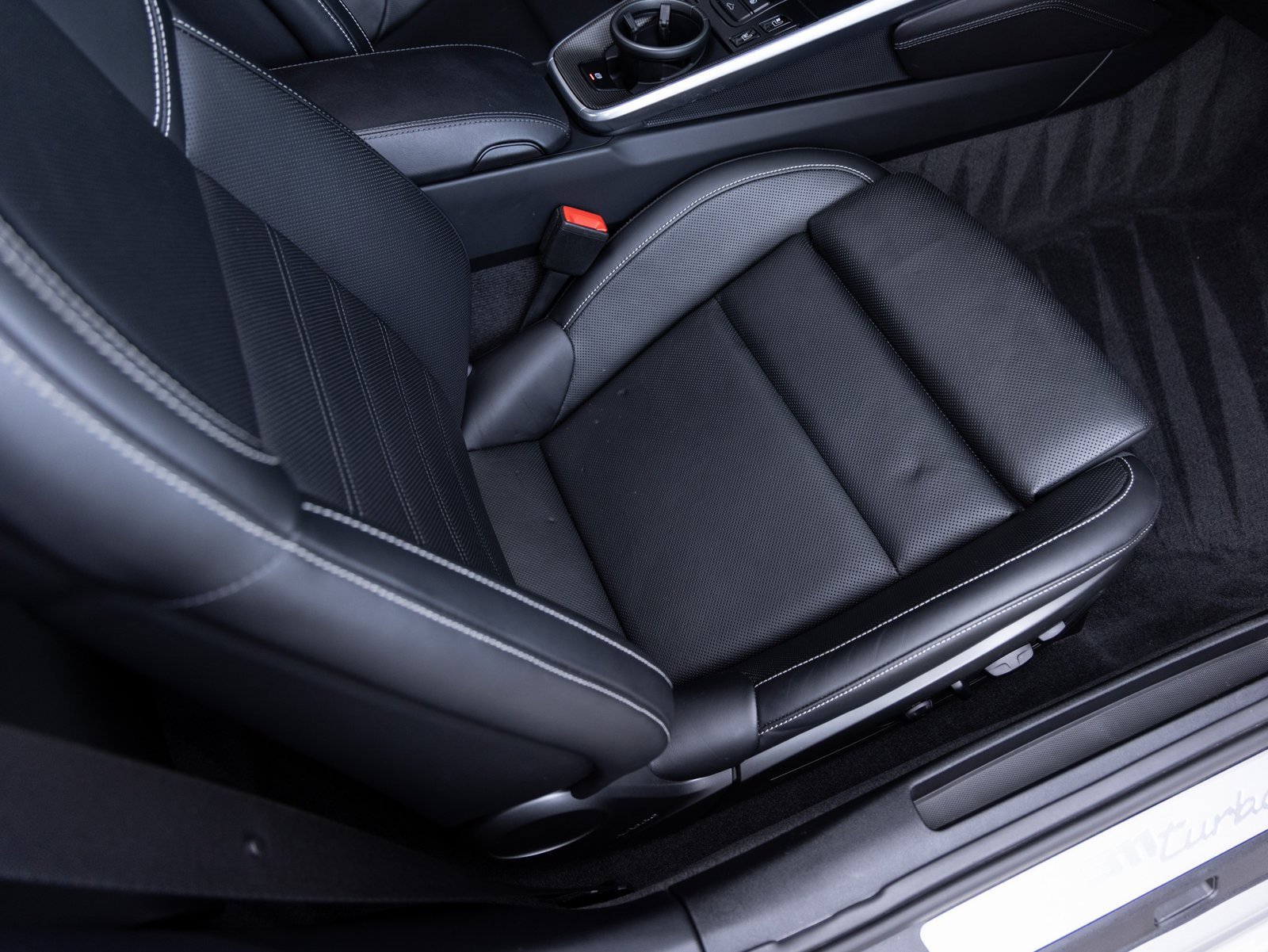 Used 2023 Porsche 911 Turbo S image 32