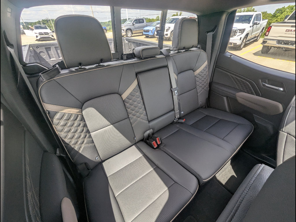 New 2026 GMC Canyon Denali AWD/4WD image 16