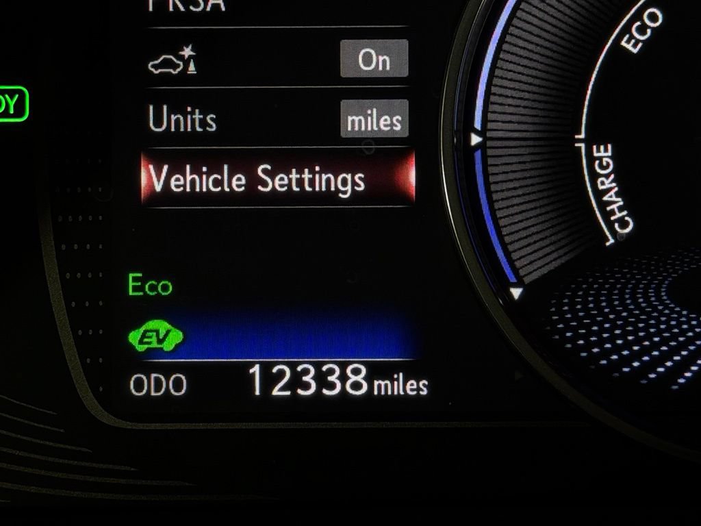 Used 2025 Lexus ES 300h w/ Premium Package FWD image 19