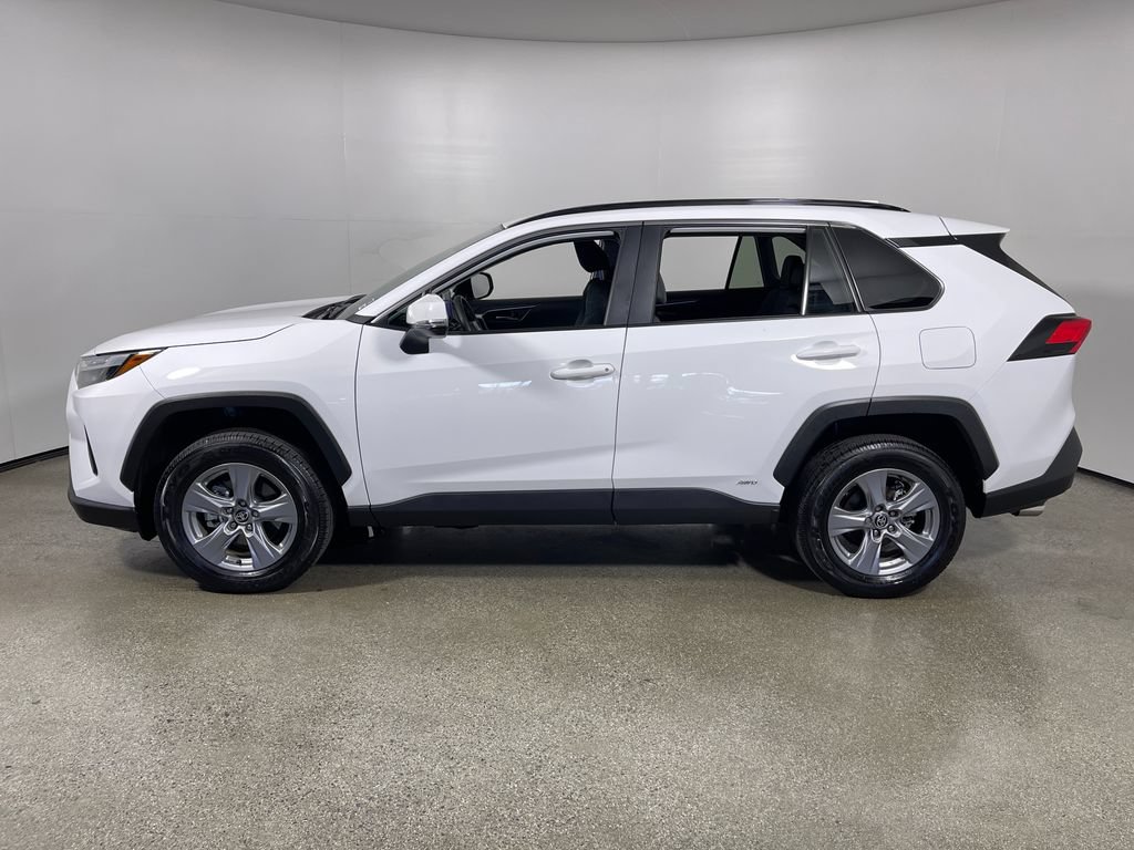 Certified 2025 Toyota RAV4 XLE AWD/4WD image 6