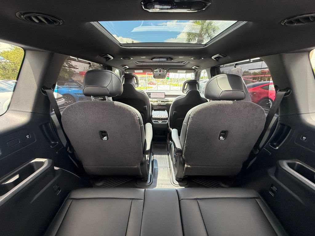 Used 2027 Kia Telluride SX w/ Towing Package FWD image 31