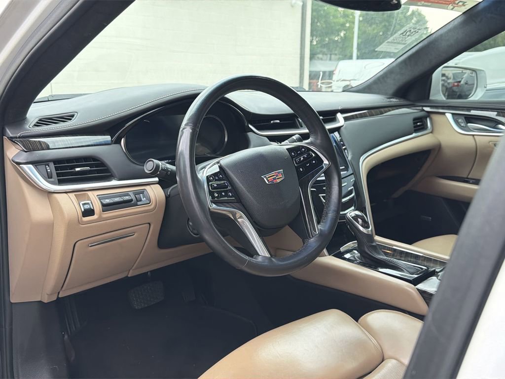 Used 2018 Cadillac XTS Platinum FWD image 7