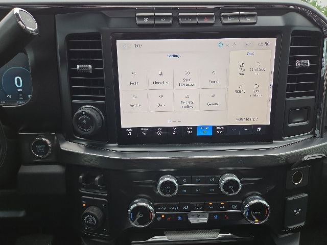 Used 2024 Ford F250 Lariat w/ Lariat Ultimate Package AWD/4WD image 11