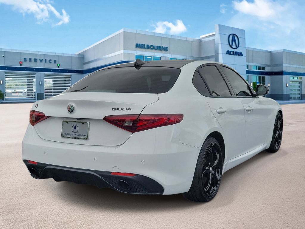 Used 2021 Alfa Romeo Giulia Ti Sport RWD image 6