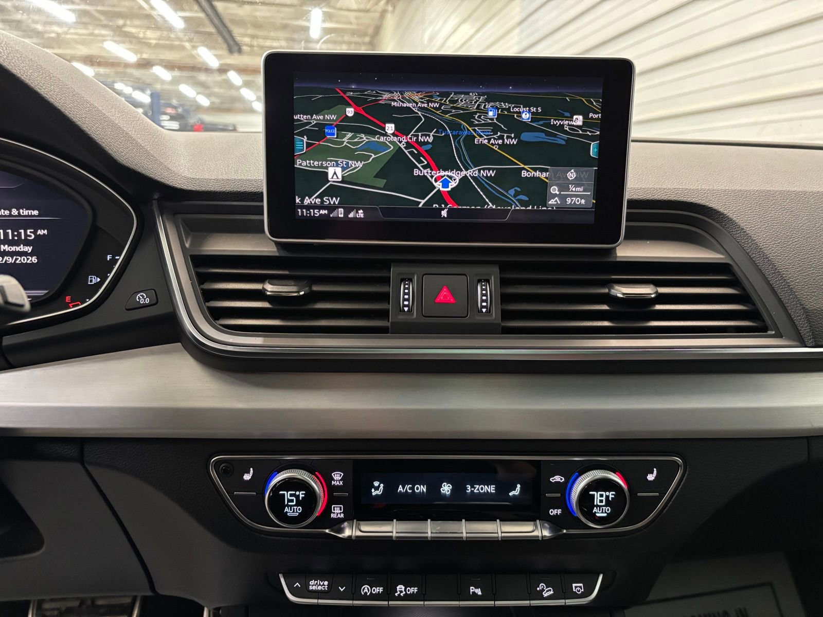 Used 2018 Audi SQ5 Prestige w/ Prestige Package image 17