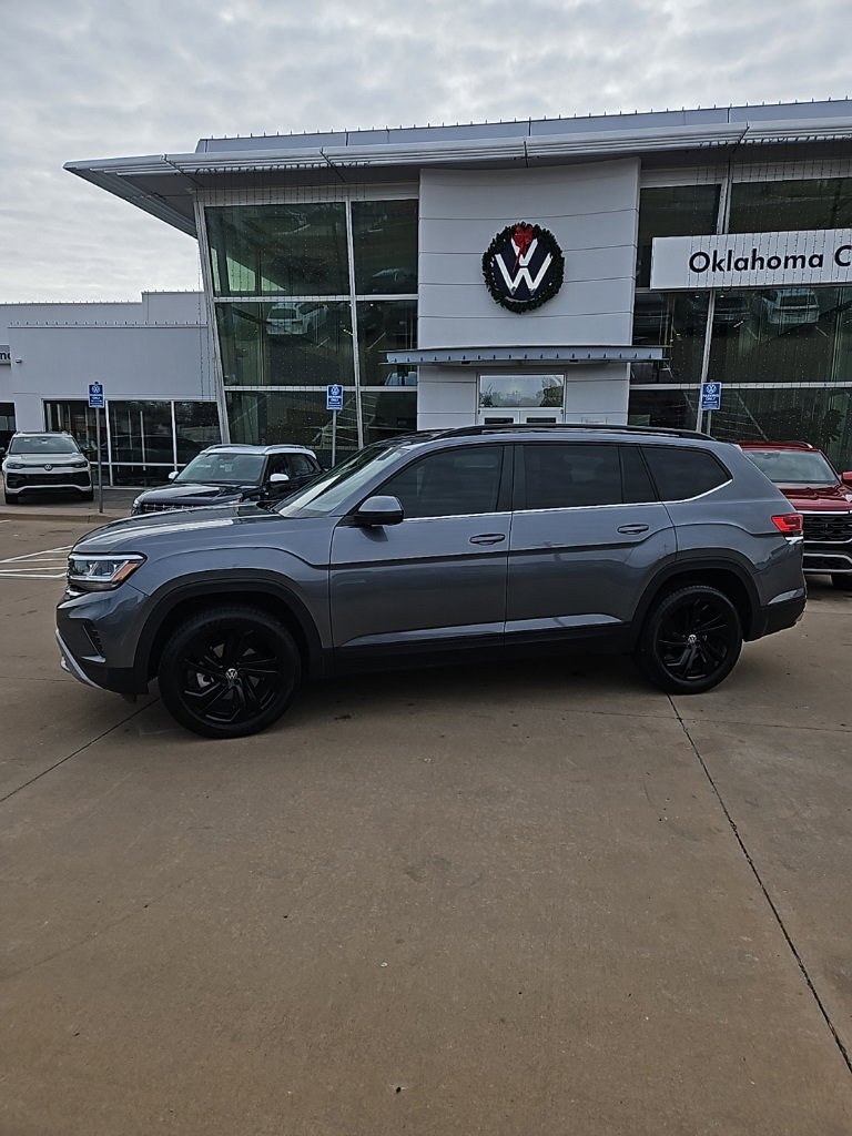 Used 2023 Volkswagen Atlas SE image 8