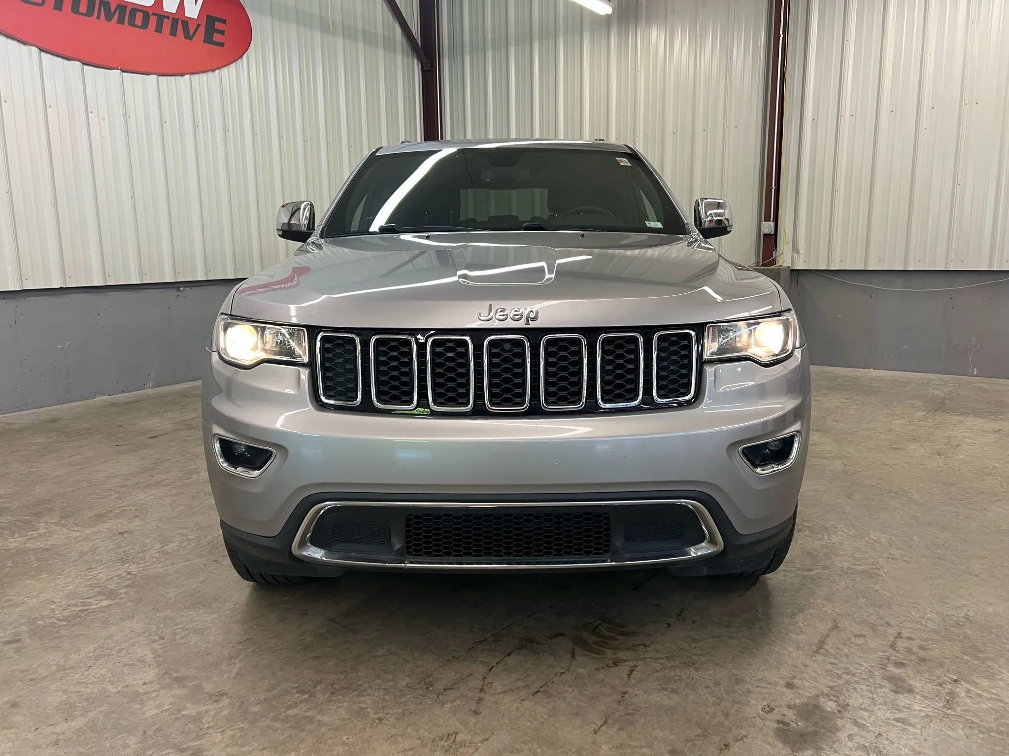 Used 2019 Jeep Grand Cherokee Limited image 5