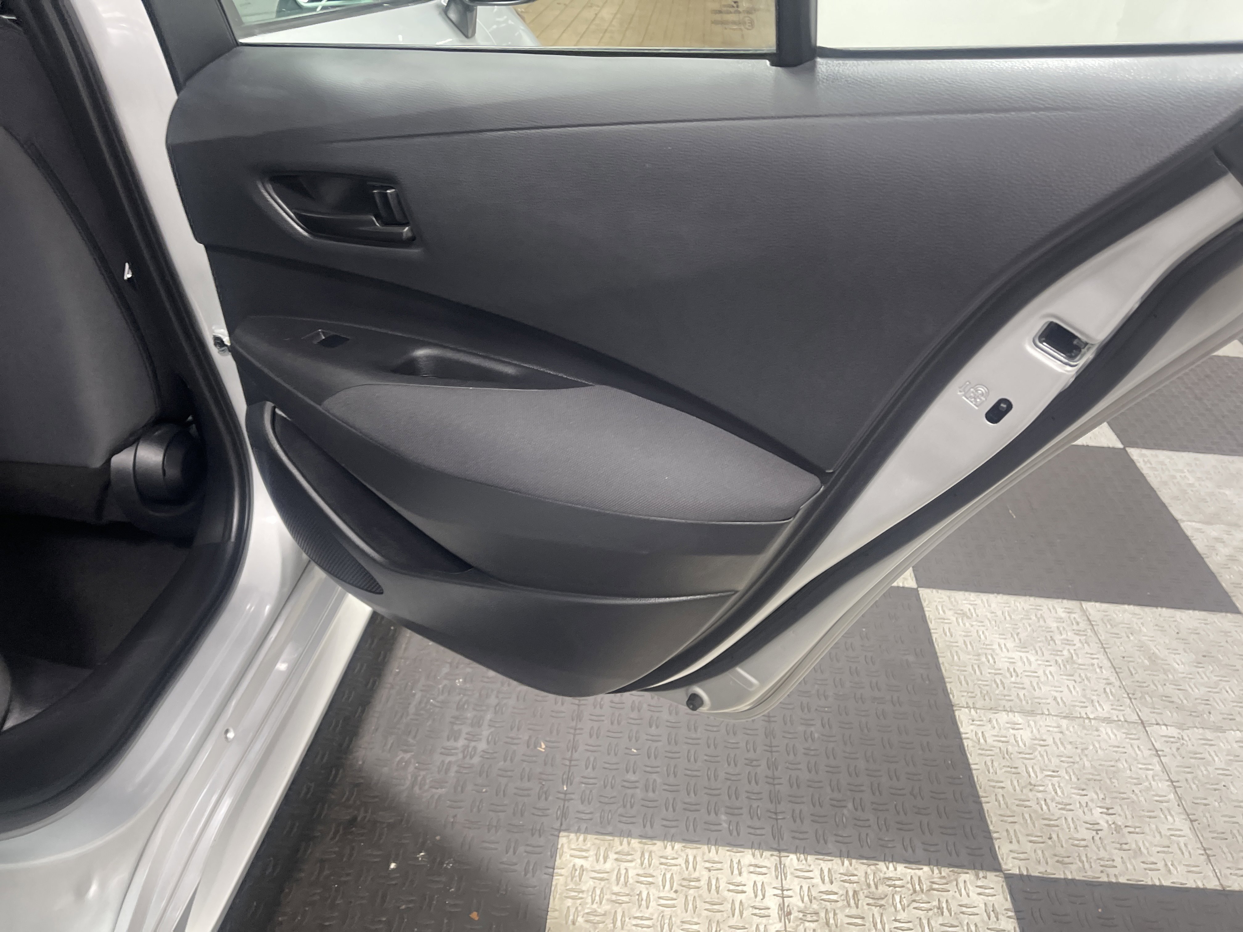 Used 2024 Toyota Corolla LE image 18