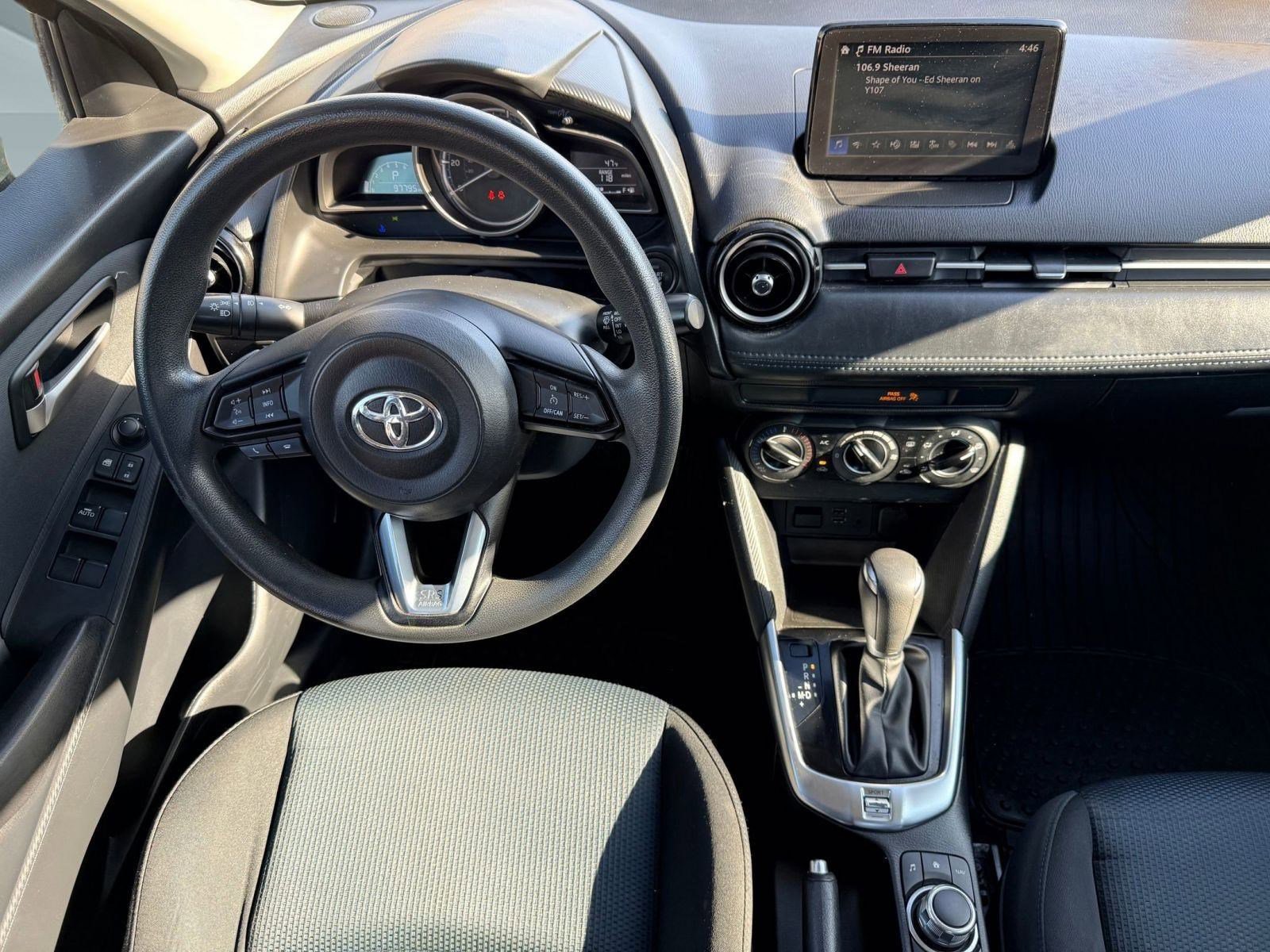 Used 2019 Toyota Yaris LE image 4
