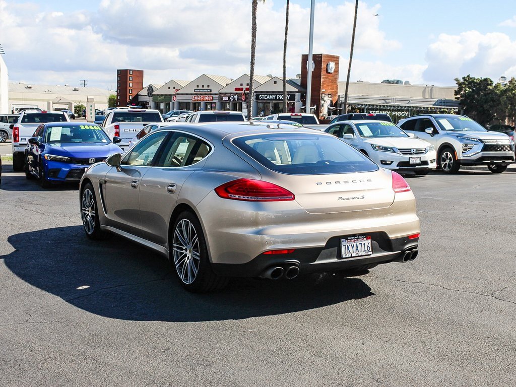 Used 2015 Porsche Panamera S image 9