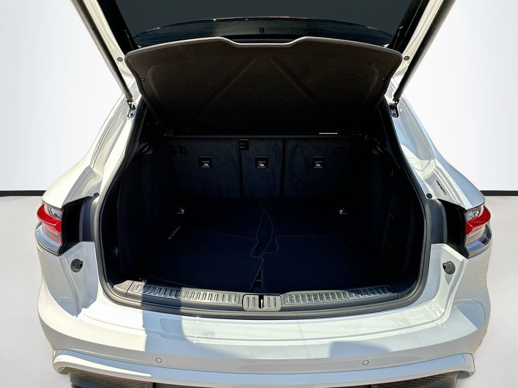 Certified 2025 Porsche Macan S AWD/4WD image 28