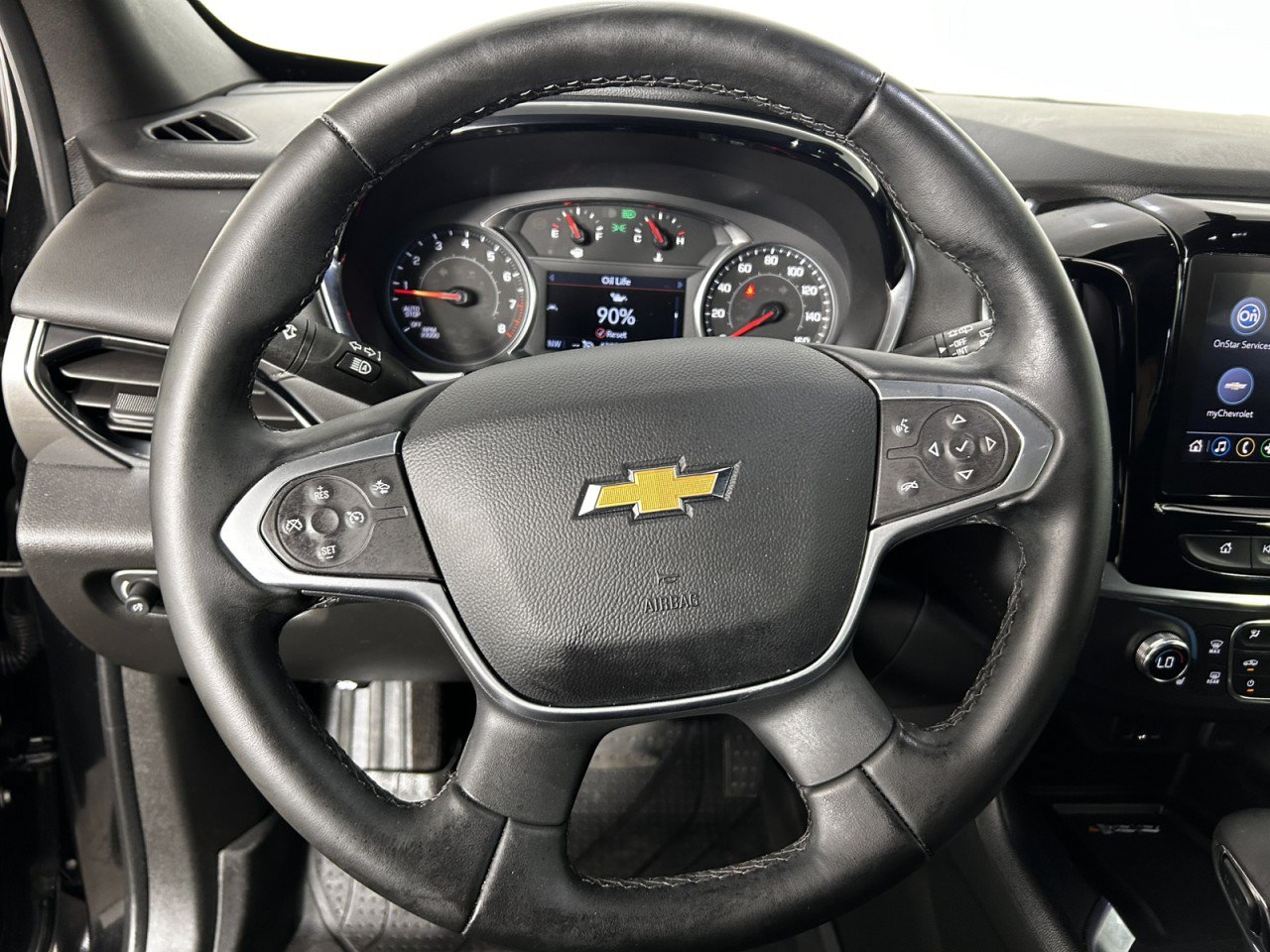 Used 2023 Chevrolet Traverse LT FWD image 23