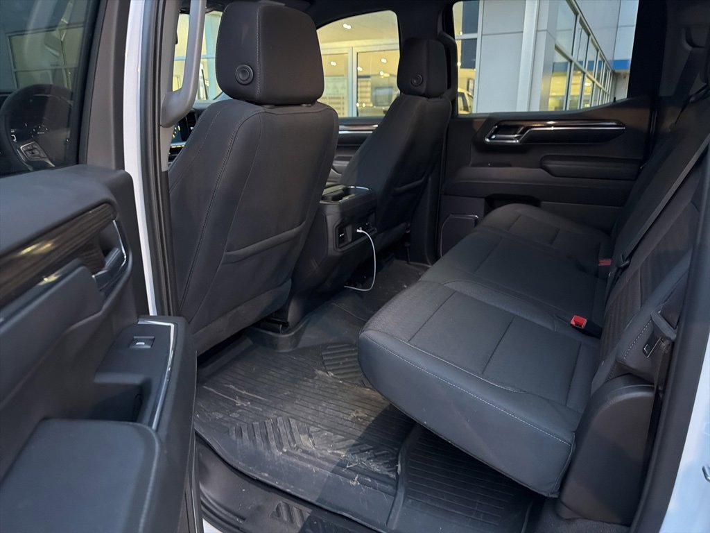 Used 2024 Chevrolet Silverado 1500 LT Trail Boss w/ Protection Package image 9