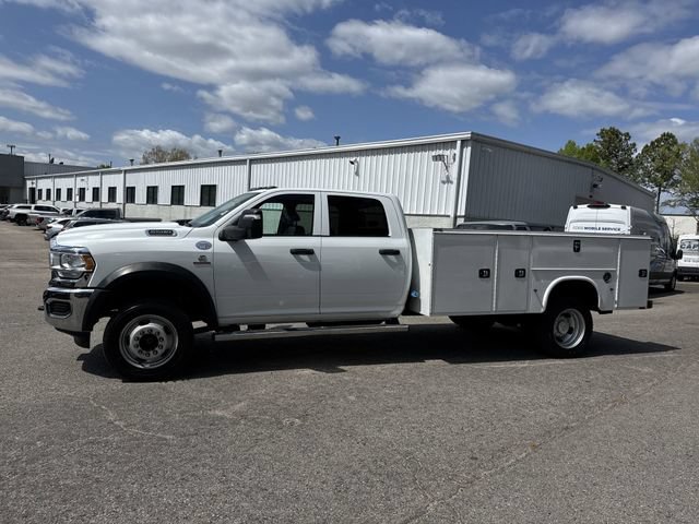 Used 2024 RAM 5500 Tradesman w/ Chrome Appearance Group AWD/4WD image 5