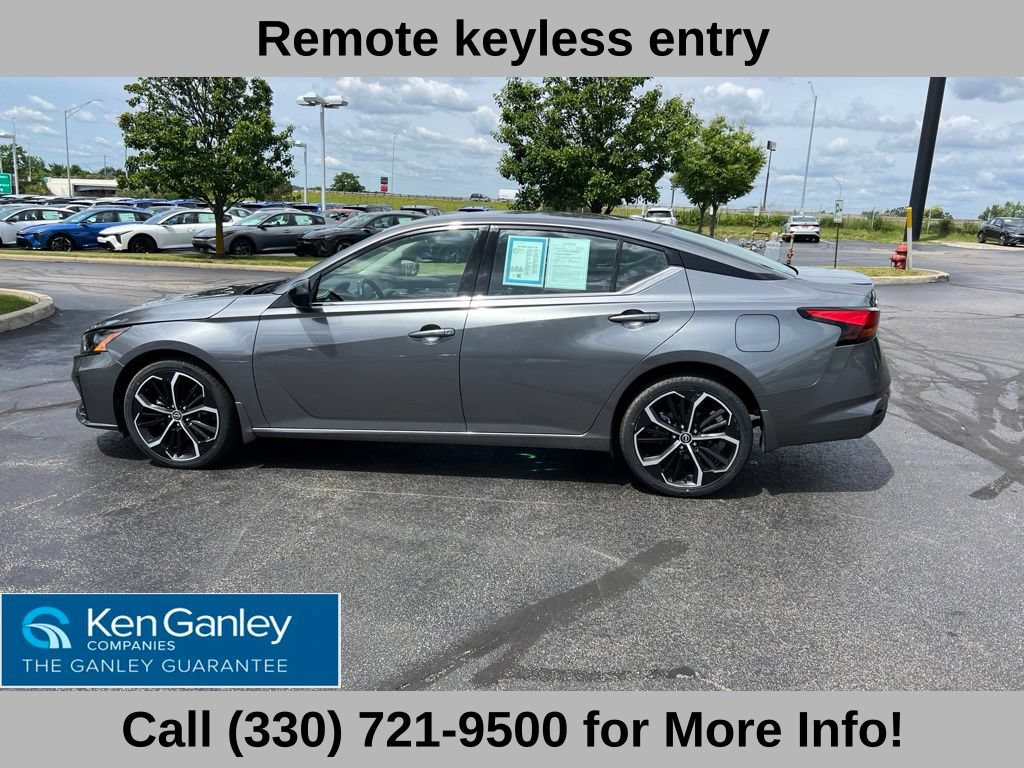 Used 2023 Nissan Altima 2.5 SR AWD/4WD image 15