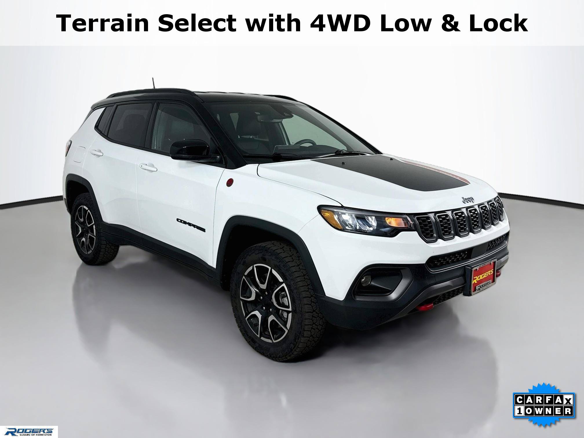 Used 2024 Jeep Compass Trailhawk AWD/4WD image 1