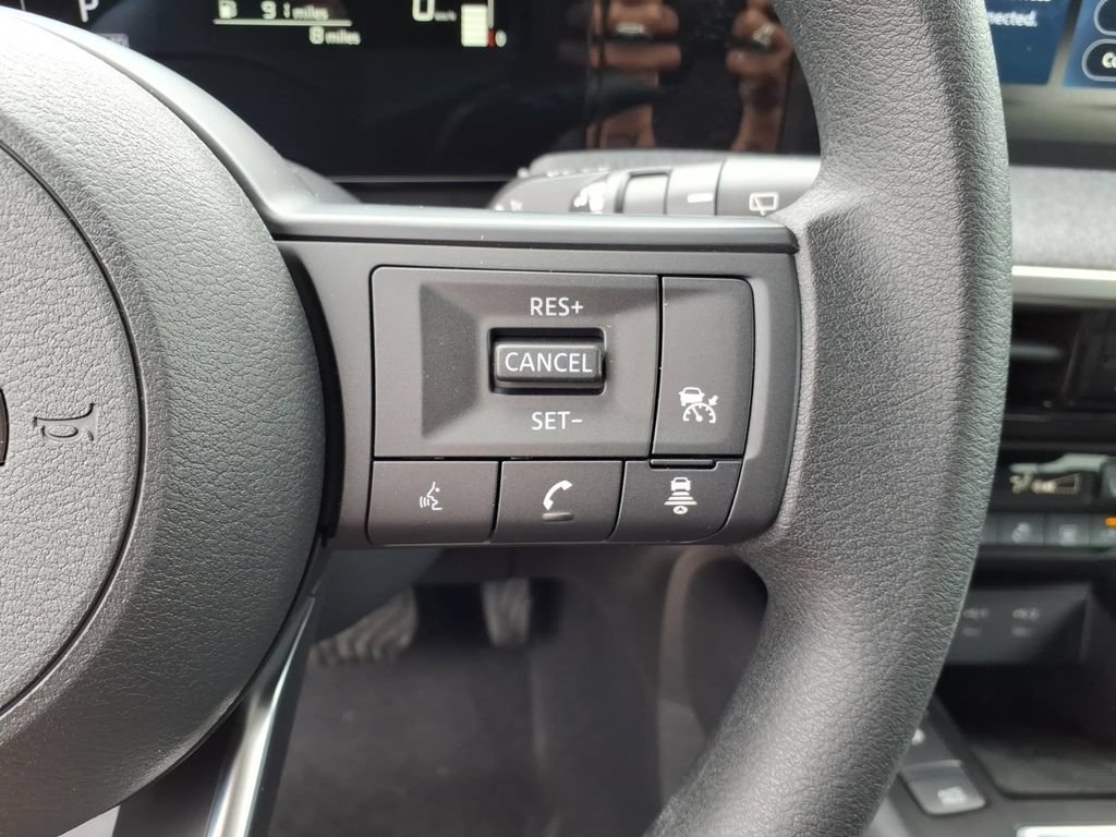 New 2026 Nissan Kicks SV w/ Interior Electronics Package AWD/4WD image 18