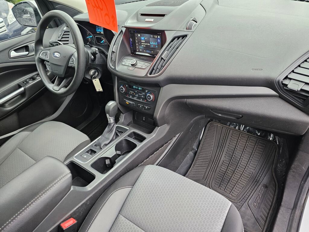 Used 2017 Ford Escape SE w/ Equipment Group 201A image 13
