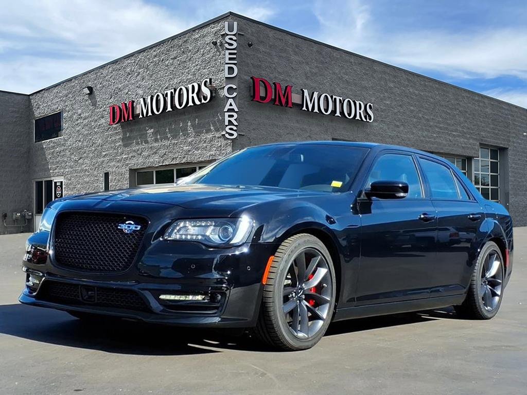 Used 2023 Chrysler 300 C